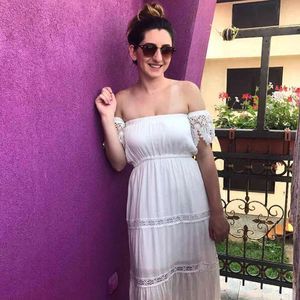 Meet your Posher, Minela